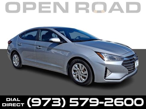 Used 2020 Hyundai Elantra SE w/ Cargo Package (C1) image 1