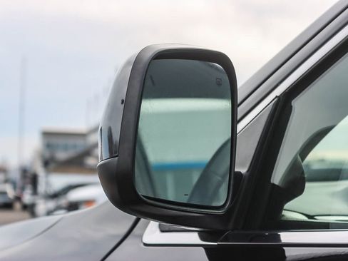 Used 2022 Jeep Grand Cherokee Laredo X image 15