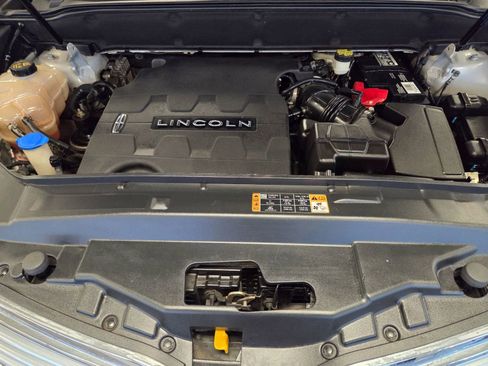 Used 2017 Lincoln MKX Reserve w/ Driver Assistance Package image 74