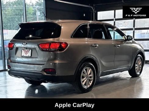 Used 2019 Kia Sorento AWD image 3