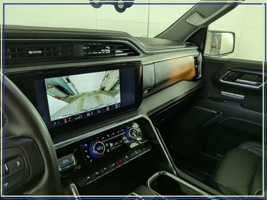 Certified 2025 GMC Sierra 1500 Denali AWD/4WD image 26