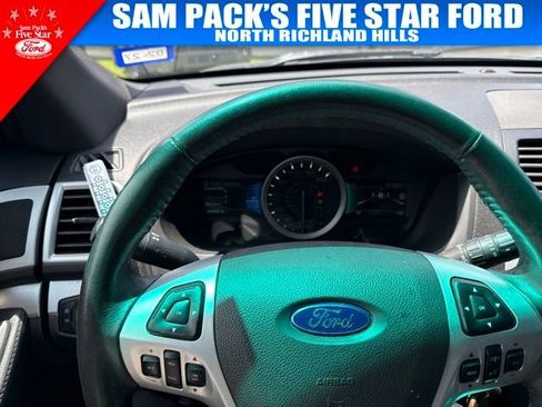 Used 2015 Ford Explorer XLT w/ Equipment Group 202B FWD image 6