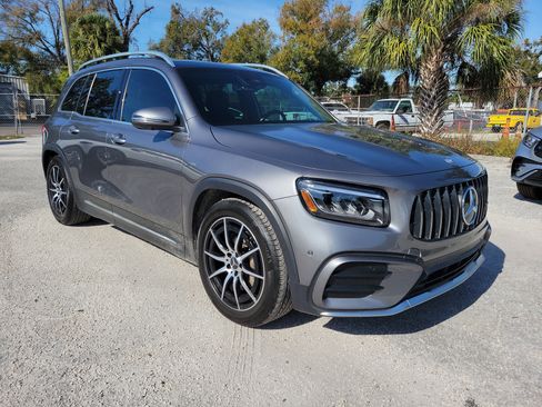 Certified 2025 Mercedes-Benz GLB 35 AMG 4MATIC image 2