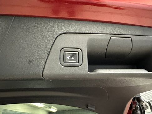 Certified 2023 Buick Envision Essence image 25