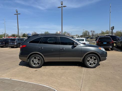 Used 2012 Hyundai Veracruz Limited w/ Navigation Pkg image 4