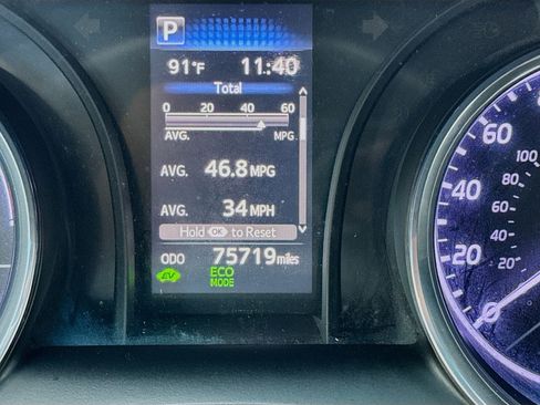 Used 2019 Toyota Camry LE image 8