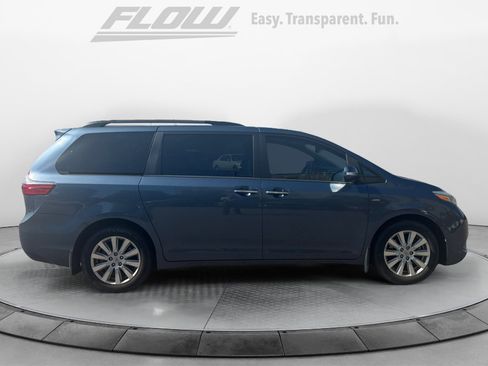 Used 2017 Toyota Sienna Limited Premium AWD/4WD image 8