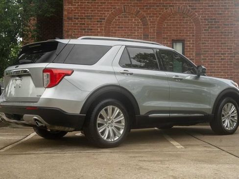 Used 2021 Ford Explorer Limited w/ Hybrid Equipment Group 310A AWD/4WD image 5
