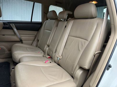 Used 2008 Toyota Highlander Sport image 16