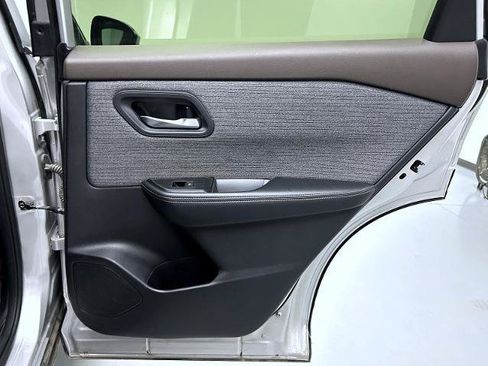 Certified 2023 Nissan Rogue SV AWD/4WD image 17