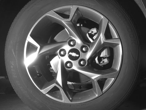 Used 2025 Chevrolet Trax LT FWD image 13