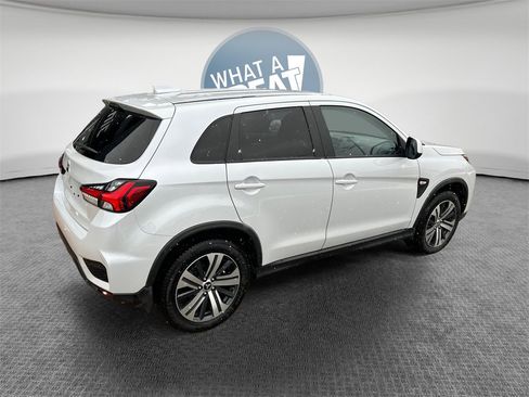 Used 2022 Mitsubishi Outlander Sport ES image 3