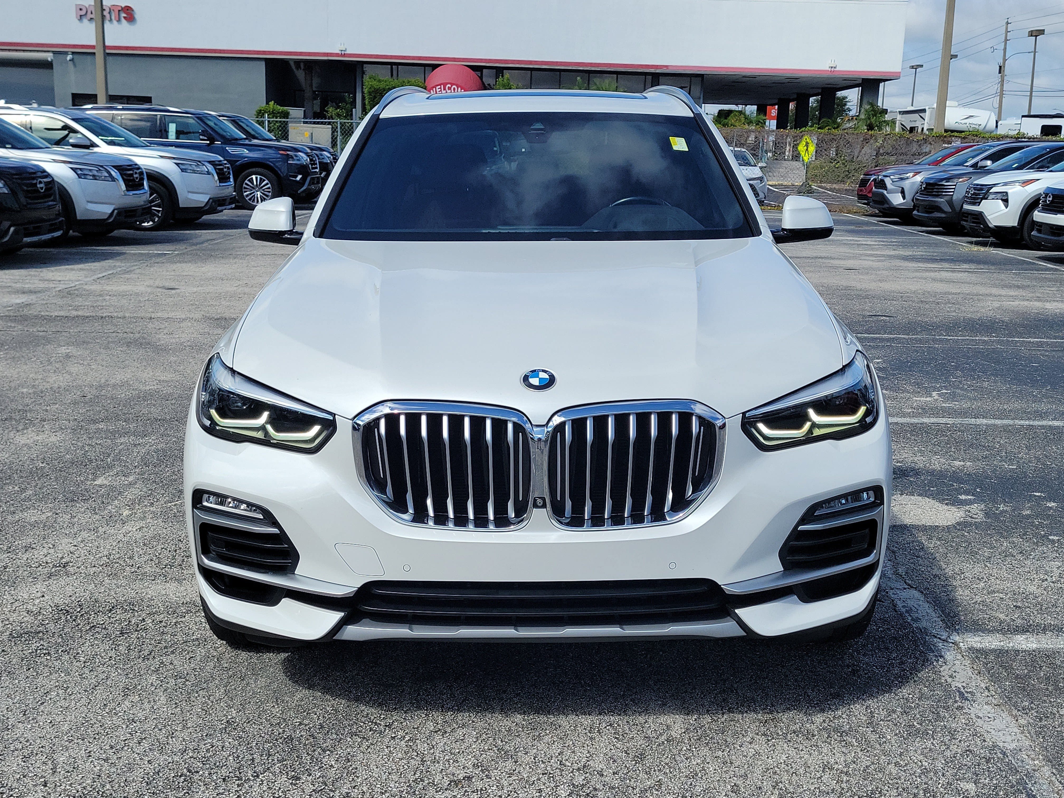 Used 2021 BMW X5 sDrive40i w/ Premium Package RWD image 2