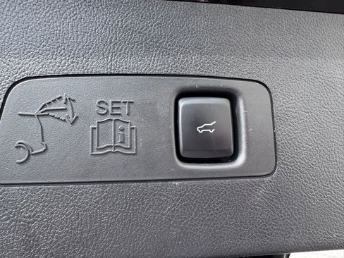 Used 2022 Lincoln Corsair AWD w/ Premium Package image 42