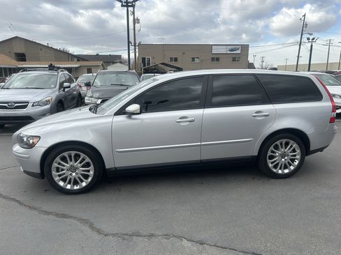 Used 2006 Volvo V50 T5 image 7