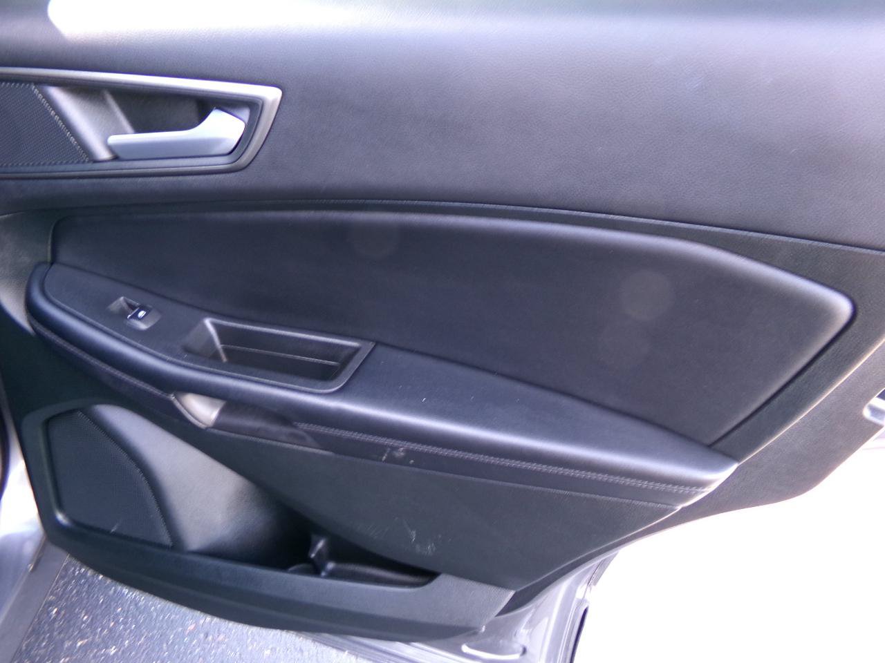 Used 2023 Ford Edge SE AWD/4WD image 35