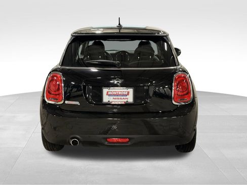 Used 2020 MINI Cooper 2-Door Hardtop image 4
