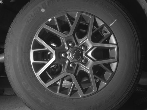 Used 2025 Jeep Wrangler Sahara image 15