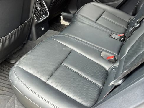 Certified 2026 Porsche Macan AWD/4WD image 20