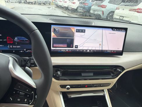 Used 2025 BMW 330i Sedan image 14