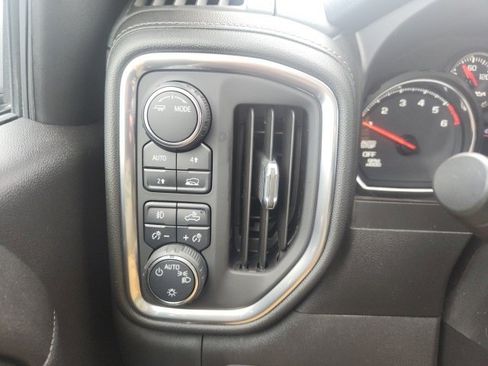 Used 2021 Chevrolet Silverado 1500 RST image 22