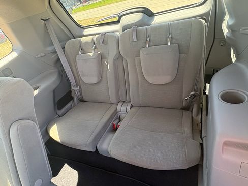 Used 2013 Toyota Highlander Plus image 25