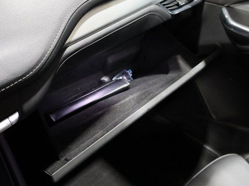 Used 2019 Cadillac XT4 Premium Luxury image 40