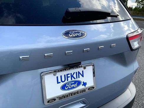 Used 2022 Ford Escape SE w/ Cold Weather Package image 30