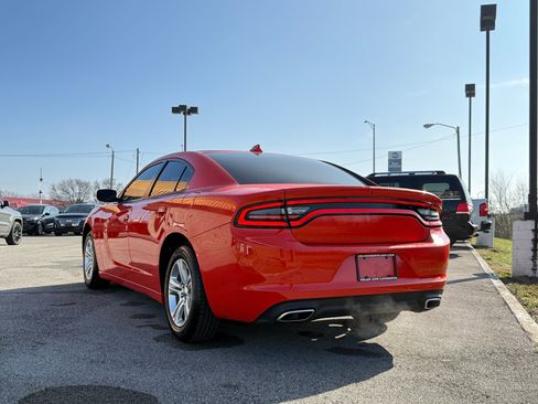 Used 2023 Dodge Charger SXT image 4