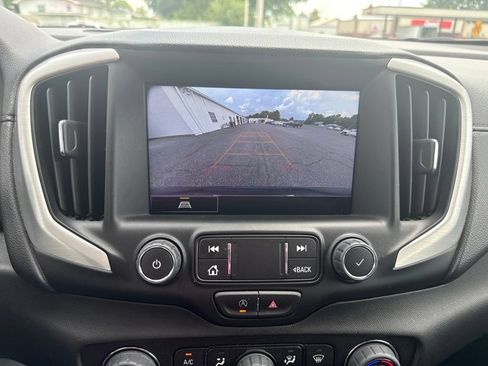 Used 2023 GMC Terrain SLT AWD/4WD image 22