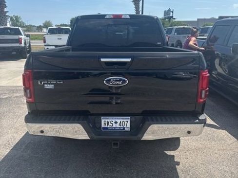 Used 2017 Ford F150 Lariat image 6