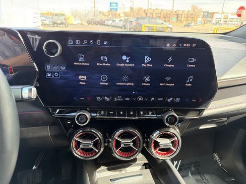 Used 2025 Chevrolet Blazer EV RS image 18