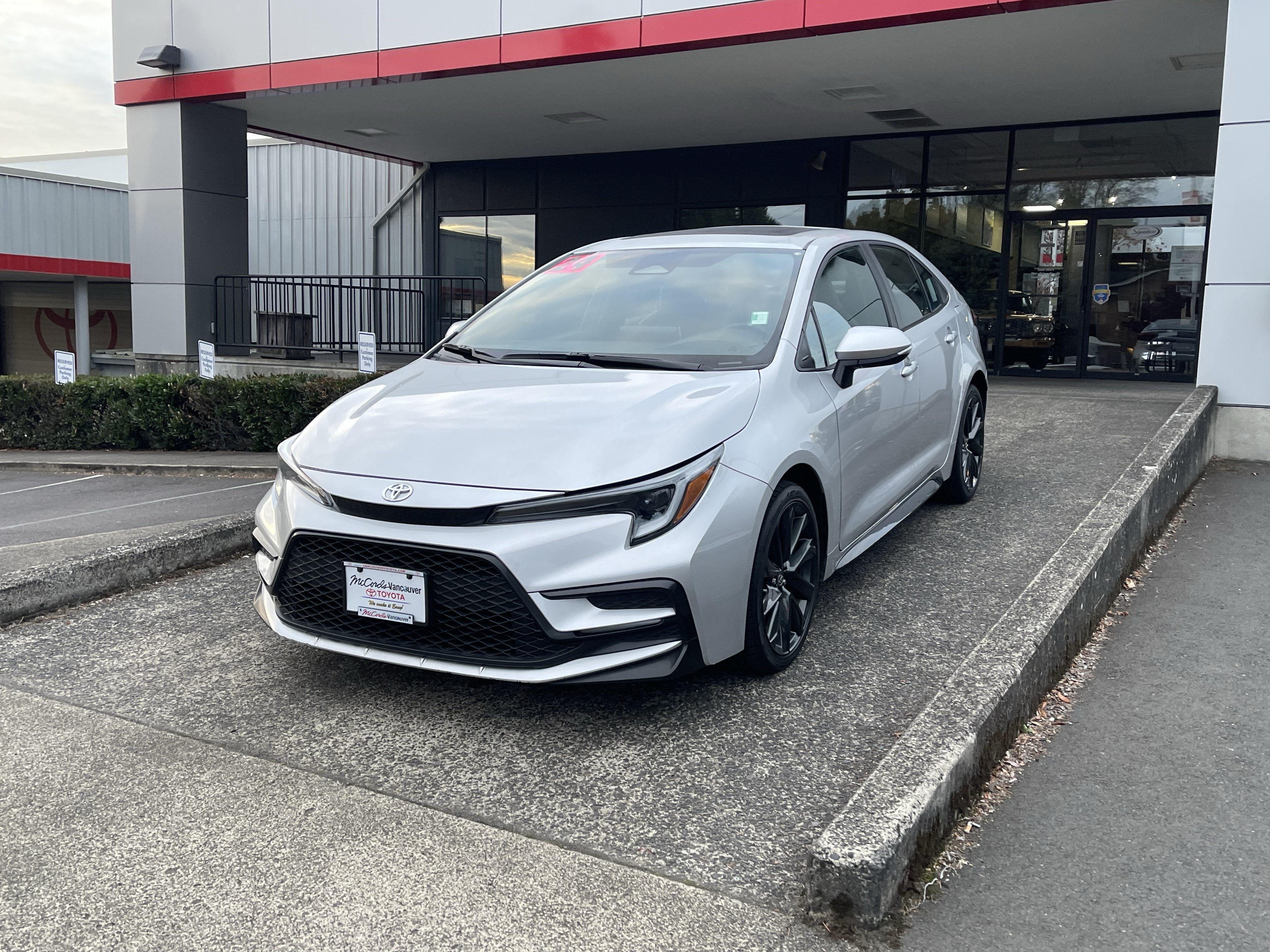 Certified 2024 Toyota Corolla XSE FWD image 3