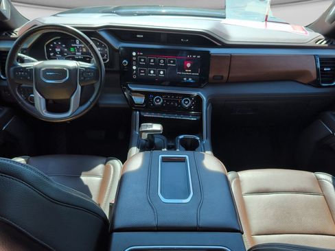 Used 2022 GMC Sierra 1500 Denali AWD/4WD image 18