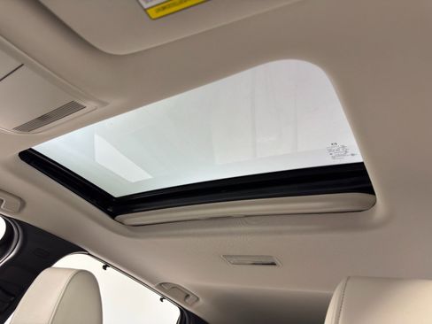 Used 2024 MAZDA CX-90 Plug-In Hybrid w/ Preferred image 11