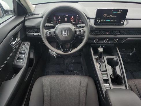 Used 2025 Honda Accord LX image 19