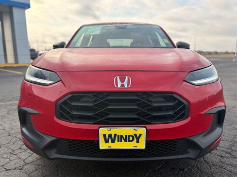 Used 2025 Honda HR-V Sport image 2