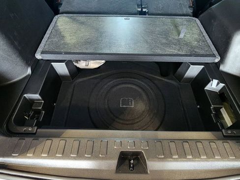 Used 2024 Chevrolet Equinox LT FWD image 12