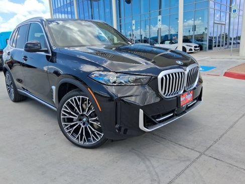 New 2026 BMW X5 sDrive40i w/ Premium Package RWD image 1