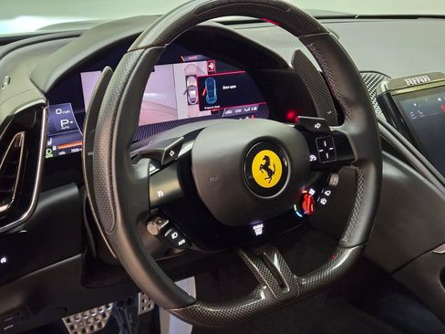 Used 2022 Ferrari Roma RWD image 38