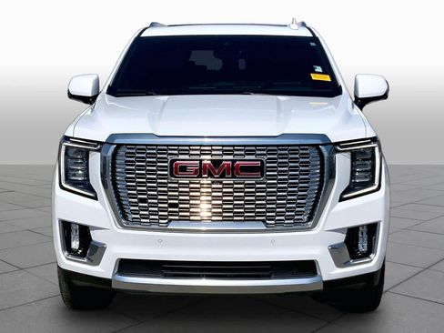 Used 2023 GMC Yukon Denali w/ Denali Reserve Package AWD/4WD image 4
