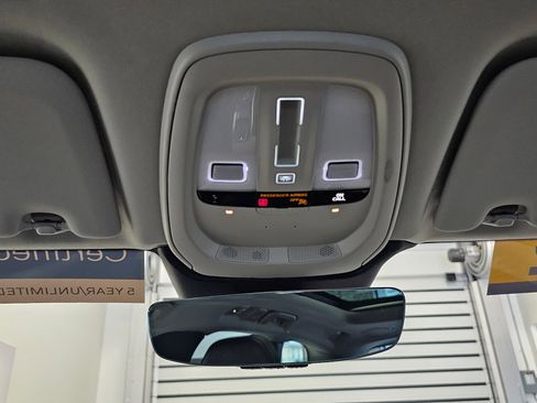 Certified 2022 Volvo XC60 B6 Inscription w/ Climate Package image 26