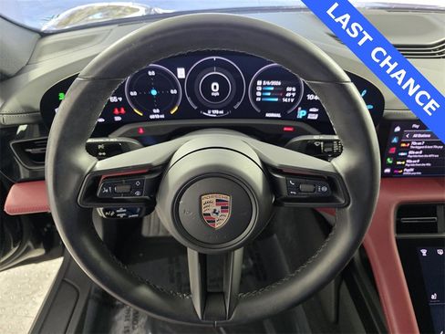 Used 2023 Porsche Taycan 4 Cross Turismo image 17