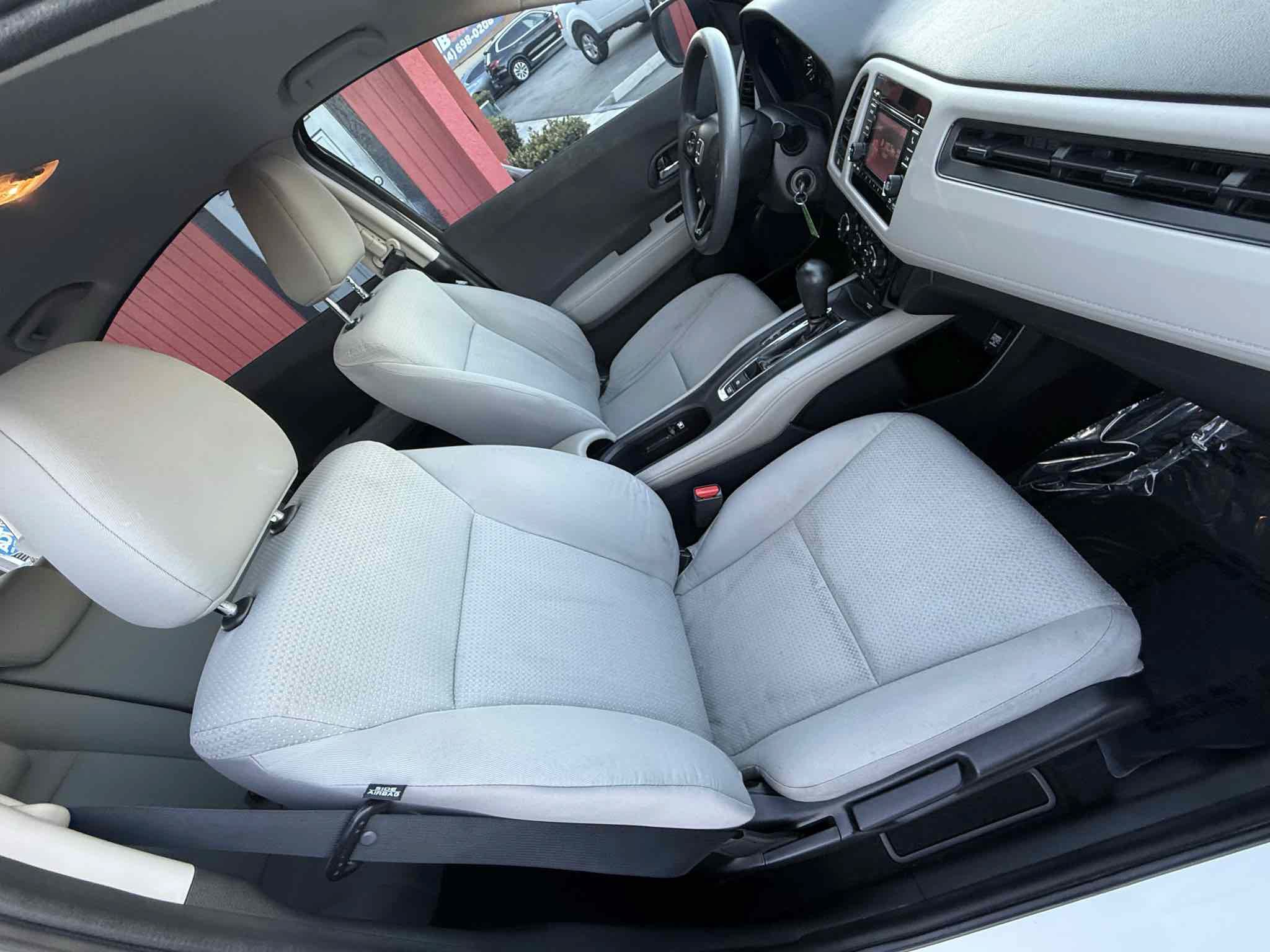 Used 2020 Honda HR-V LX image 54