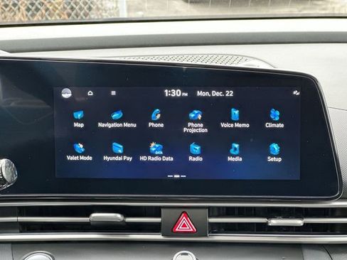 Used 2023 Hyundai Elantra Limited w/ Cargo Package image 14