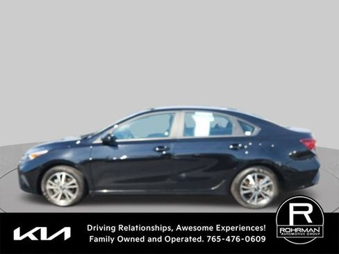 Used 2023 Kia Forte LXS FWD image 6