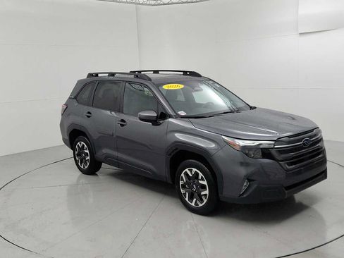 Used 2026 Subaru Forester Premium AWD/4WD image 1
