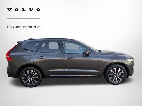 Certified 2025 Volvo XC60 B5 Plus image 2