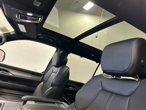 New 2026 Jeep Grand Wagoneer Limited image 28