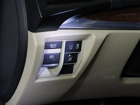 Used 2020 Acura MDX SH-AWD image 26